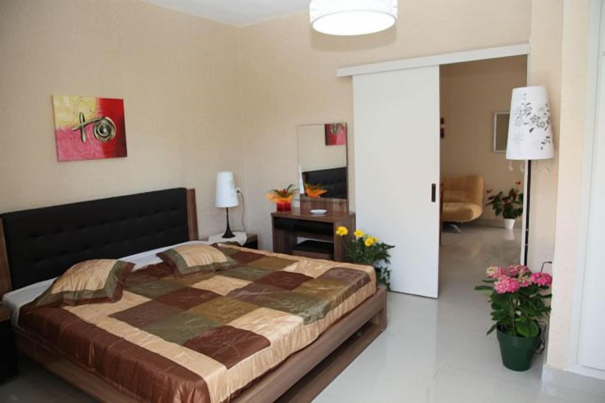 Ov Suites "By Checkin" Hersonissos  Eksteriør billede