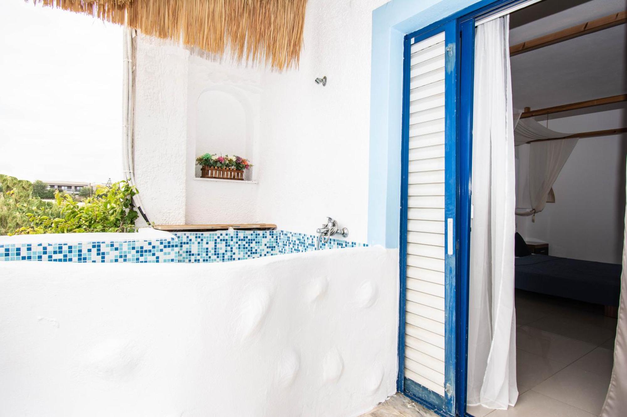 Ov Suites "By Checkin" Hersonissos  Eksteriør billede